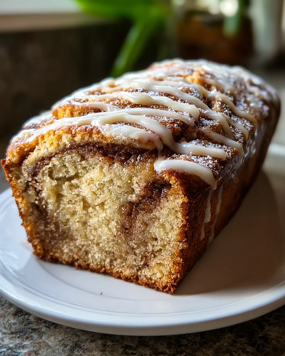 Amazing Cinnamon Roll Banana Bread – Your New Favorite!